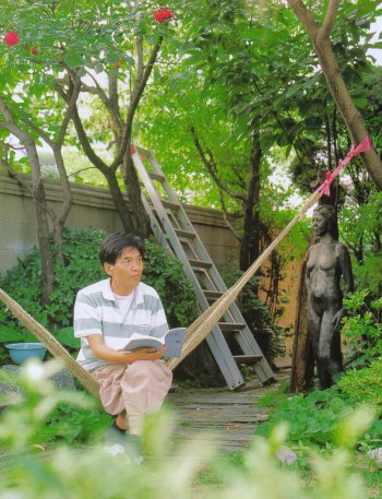 소설가 박범신의 에세이<비우니 향기롭다>